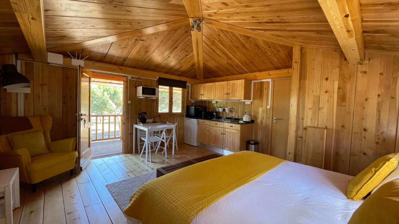 הוילה Águas de Moura Suspended Wooden House - Monte Da Cortica מראה חיצוני תמונה