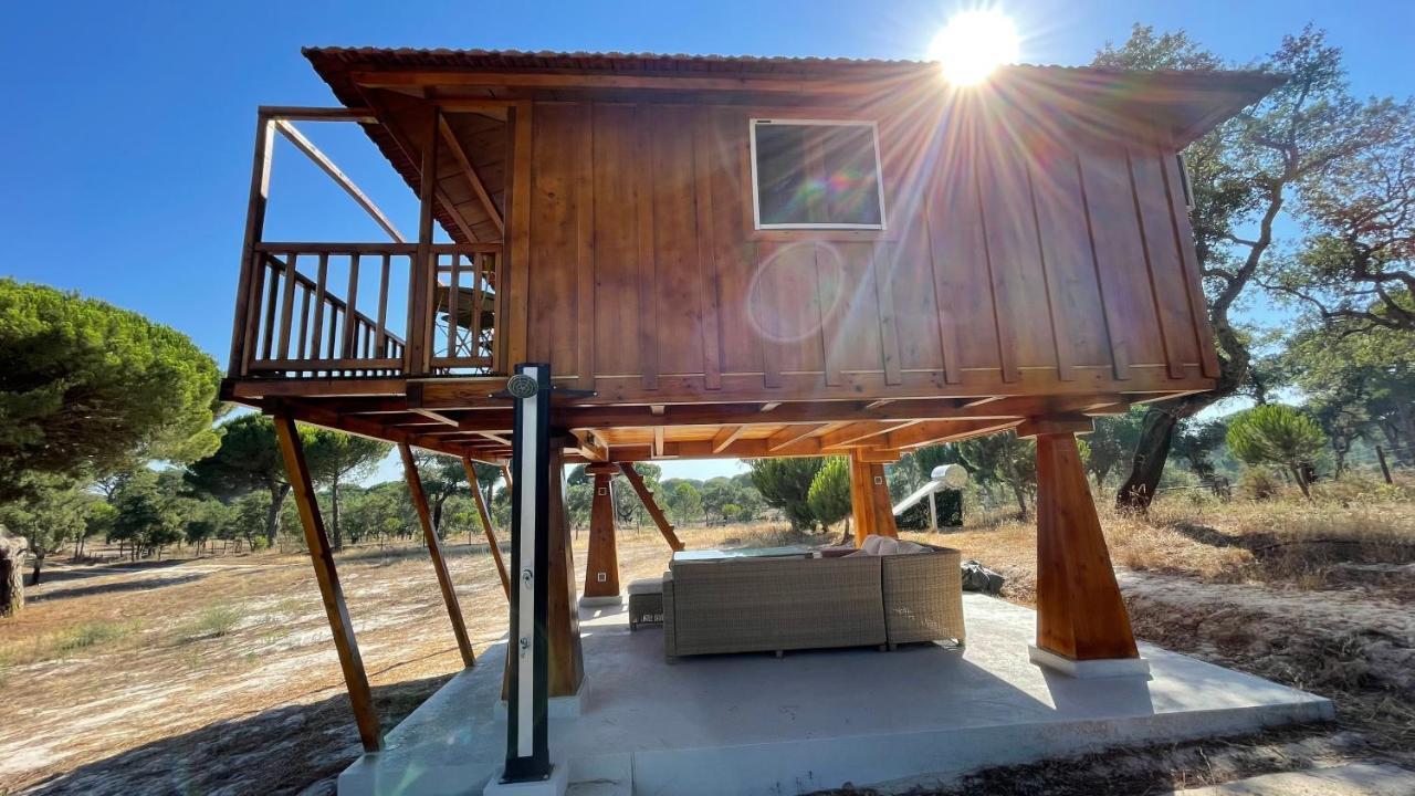 הוילה Águas de Moura Suspended Wooden House - Monte Da Cortica מראה חיצוני תמונה